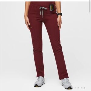Figs skinny scrub pants
